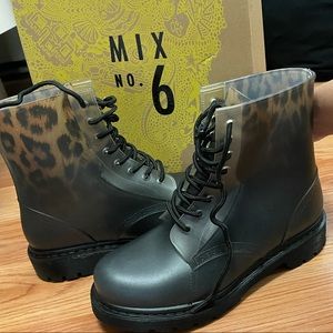 Mix NO. 6 Rahima Rain Boot | Women's | Black/Brown Leopard Print | Size 6